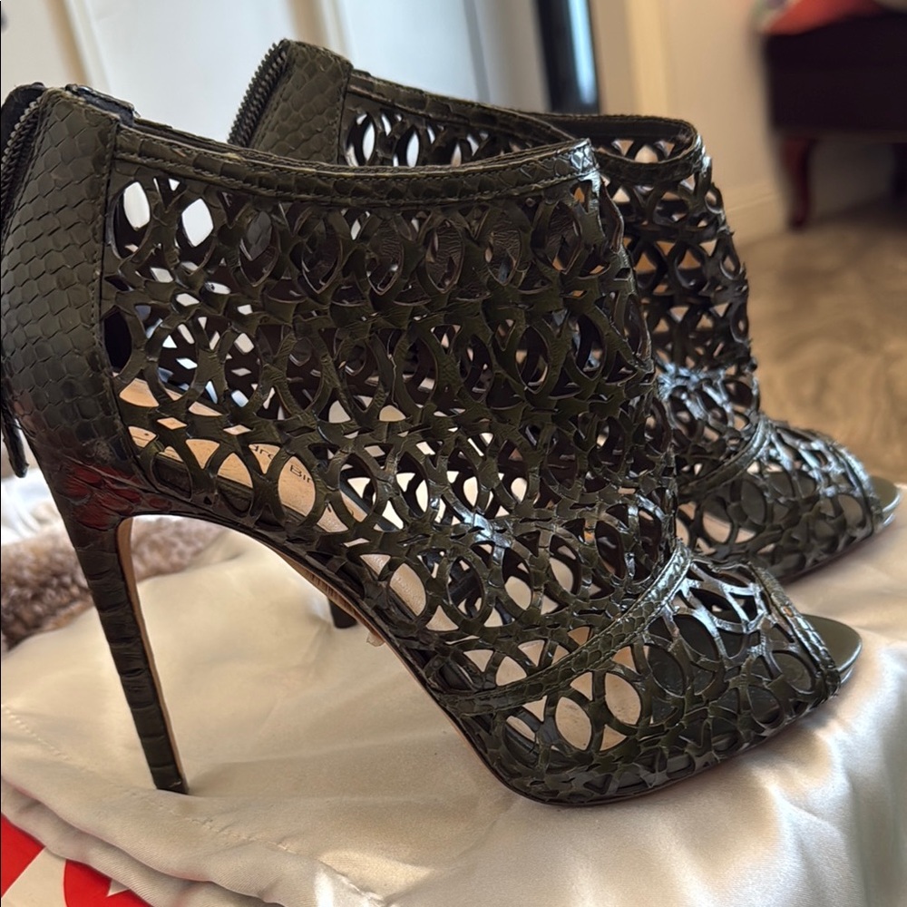 Alexander Birman Elegant dark Green Cutout Women's Heels